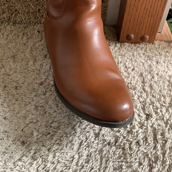 Brown boots - Picture 5 of 8